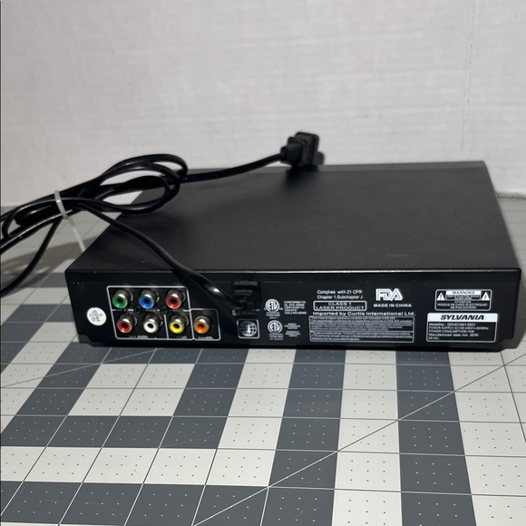 Black DVD Player - Picture 3 of 9